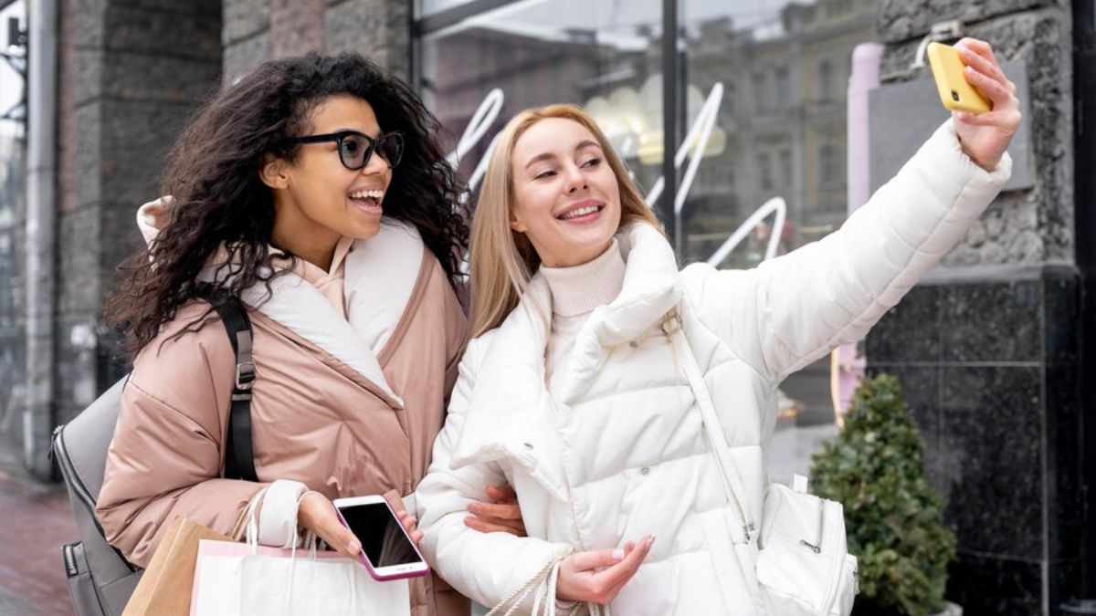 fashionisk .com: Your Friendly Guide to Style, Deals, and Smart Shopping